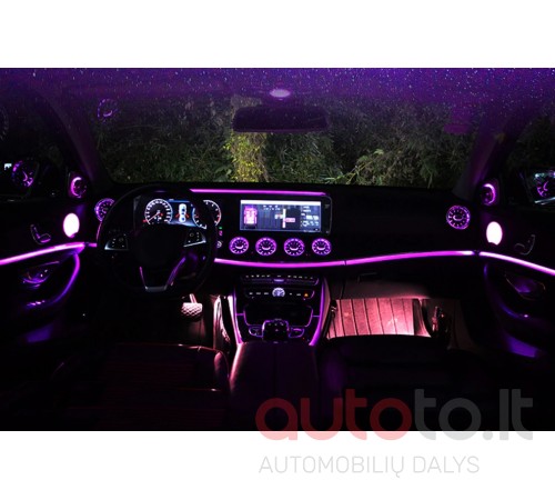 Mercedes W213 šviečiantys ortakiai 